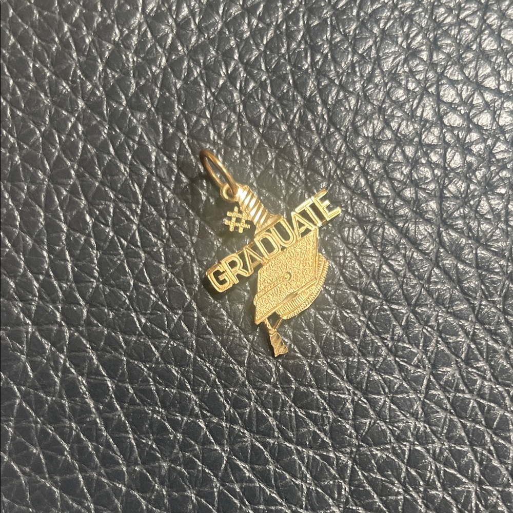Graduate Cap Pendant Charm in 14 KT Gold